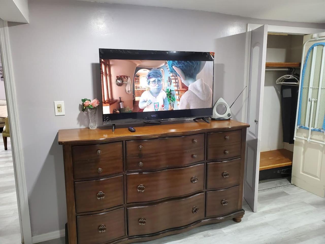 Lovely 2 Bedroom Apartment With 2 Entrance And Parking Nueva York Exterior foto